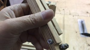 Стационарный  лобзик из ручного электрического лобзика