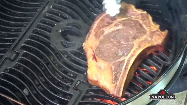 Reverse sear Napoleon Pro22K-LEG смотреть онлайн