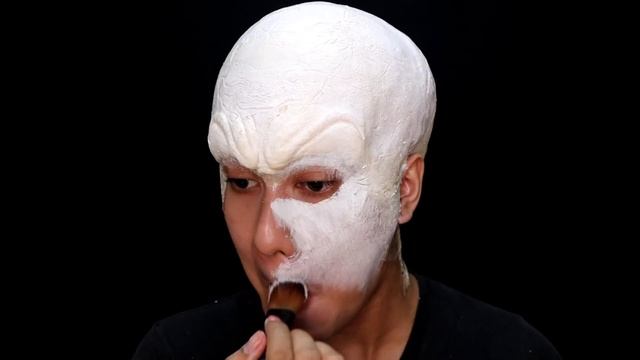 Pennywise (Angry Form) Makeup Tutorial - IT Movie
