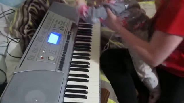 Ребенок и пианино. Виртуоз)))) смотреть онлайн