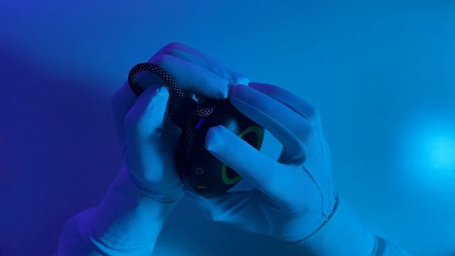 EDIFIER MP100 PLUS — НЕПОТОПЛЯЕМАЯ ПОРТАТИВНАЯ КОЛОНКА смотреть онлайн