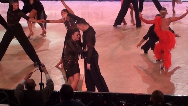 Багин Максим - Дымшакова Полина Rumba 1/4 ROC-2017 RS Amateur+Youth Latin смотреть онлайн