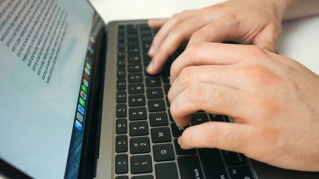 MacBook Air M1 - THE Laptop to Buy. смотреть онлайн