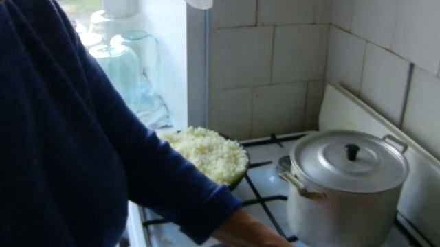 Блинчики фаршированные капустой. Видео рецепты от Борисовны. смотреть онлайн