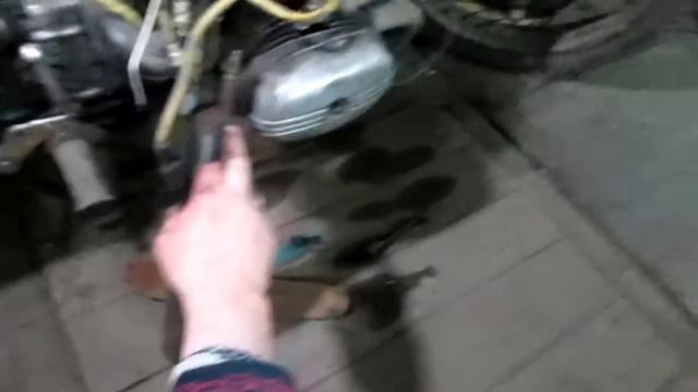 Пневмостойка, упругий самец смотреть онлайн