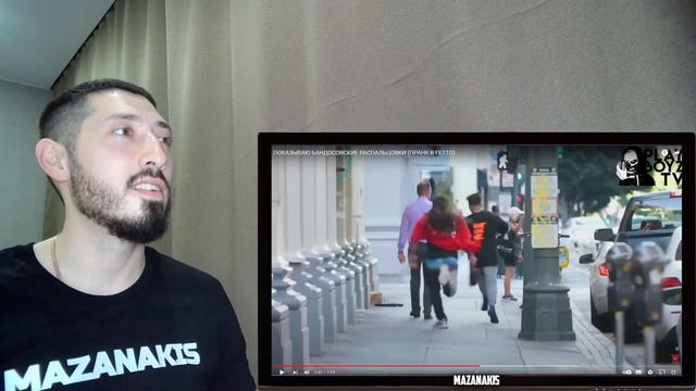MAZANAKIS СМОТРИТ ПОКАЗЫВАЮ БАНДОСОВСКИЕ РАСПАЛЬЦОВКИ (ПРАНК В ГЕТТО) |Реакция|