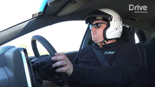 2018 Hyundai i30 N Track Day Review | Drive.com.au смотреть онлайн