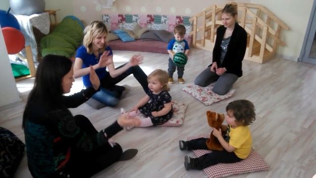 Мы в автобусе сидим смотреть онлайн