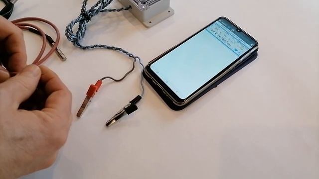 Подключение к BLE датчику GL TV Uni температурного датчика DS18B20 смотреть онлайн