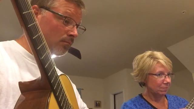 La Vie En Rose - ukulele and guitar duet смотреть онлайн