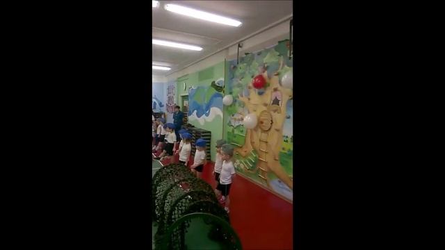 2 младшие 23 февраля смотреть онлайн