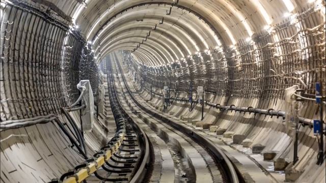 В Москве завершилось строительство самой большой линии метро в мире смотреть онлайн