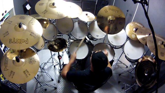 IRON MAIDEN The Number Of The Beast (Live) Drum Cover ROD SOVILLA смотреть онлайн