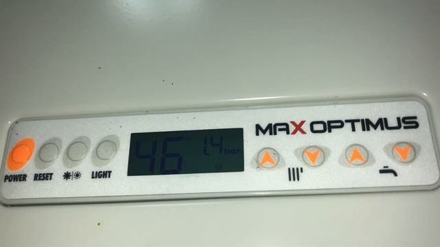 Errore E10 Motan Boiler, Errore mancanza d'acqua Come ripristinare la pressione in caldaia how to смотреть онлайн