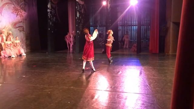 The Nutcracker. Russian dance. Щелкунчик. Русский танец смотреть онлайн