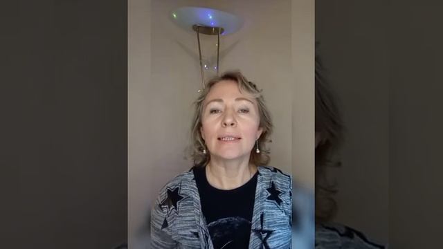 КАК ПЕРЕСТАТЬ СЕБЯ КРИТИКОВАТЬ смотреть онлайн