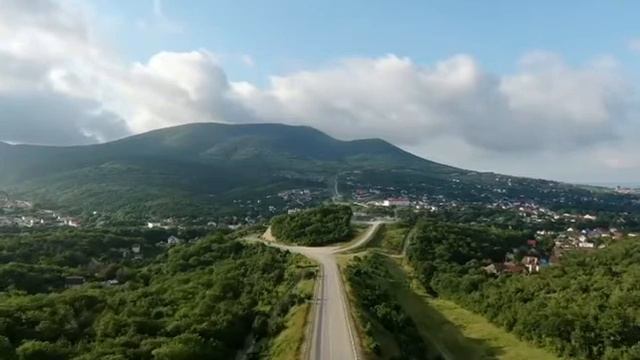 Дорога в Абрау-Дюрсо смотреть онлайн