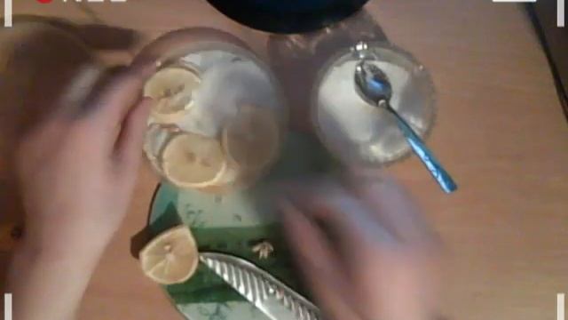 как зделать вкусняшку с помощью лимона и сахара смотреть онлайн