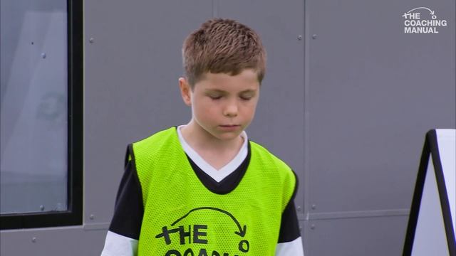 1 to 1 Football Practice: Ball Control, Passing and Movement смотреть онлайн
