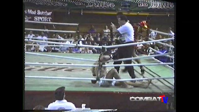 ANDRE MANAART v RAY SEFO смотреть онлайн