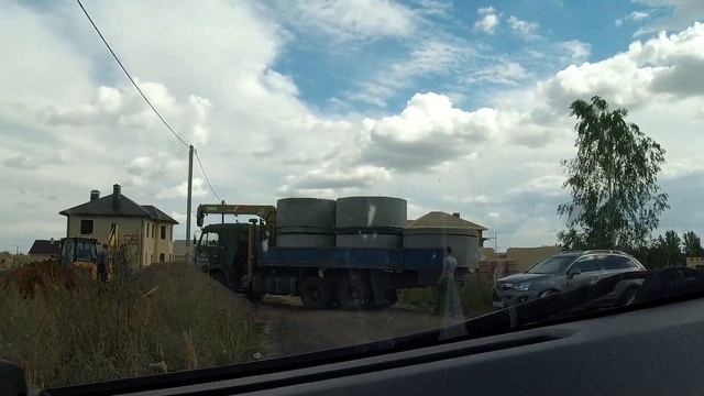 Фундамент готов, завезли газобетон, поставили опору #9 смотреть онлайн