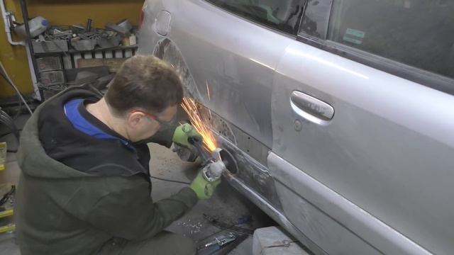 Two light repairs. Два легких ремонта. смотреть онлайн