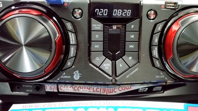 0:56 MINICOMPONENTE LG CJ44 5500W PMPO смотреть онлайн