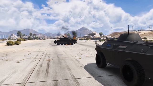 GTA V - ТАНК VS БТР смотреть онлайн