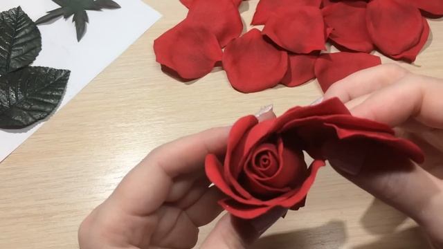 НОВОГОДНИЙ ШАР | РОЗА из фоамирана без Молдов и Шаблонов. смотреть онлайн