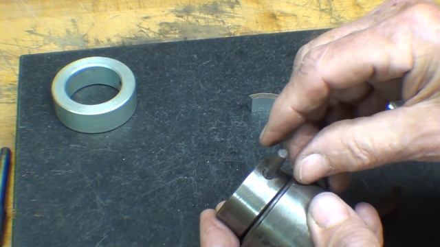 Tips #384 REMOVING DRILL PRESS CHUCKS threaded collar tubalcain смотреть онлайн