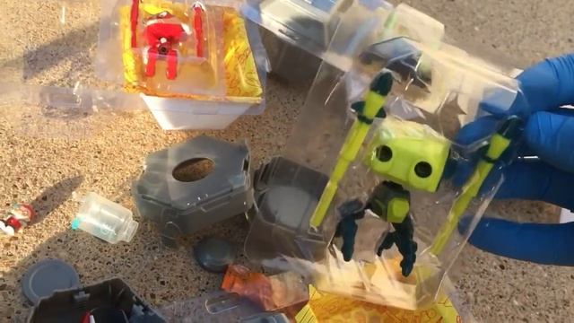 Ready 2 Robot! Round 7! Opening ALL the Bot Blasters Packs in One Video! смотреть онлайн
