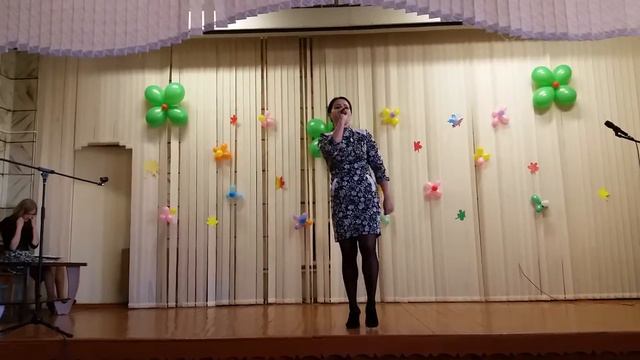 Один раз в год сады цветут... смотреть онлайн