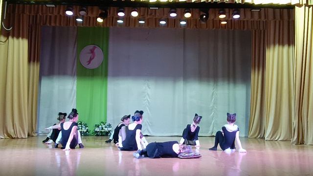 Сон мышки - ансамбль Огоньки, рук. И.Тиссен Танцевальные ритмы-2024 смотреть онлайн