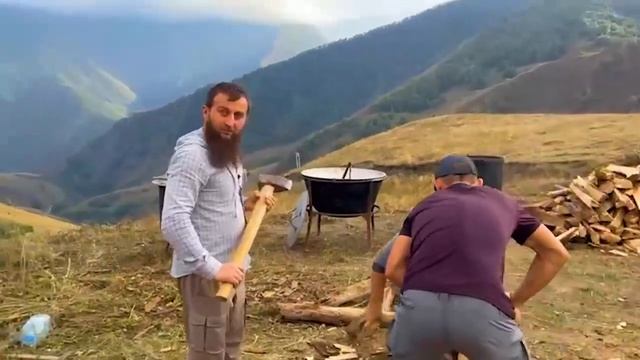 ВЫСОГОРНОЕ СЕЛЕНИЕ ШИКАРОЙ/ ЧЕЧНЯ/ ШИКЪАРАХЬ САГIА ДОККХУШ/ ШАРОЙН КIОШТ смотреть онлайн