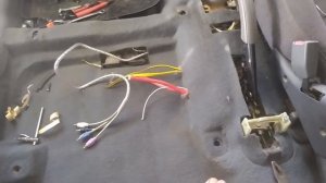 Установка усилителя под сиденье accent, oris 4.100 или бюджетная музыка в акцент!