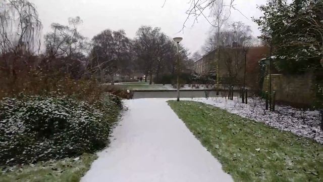 Snow at Amstelveen, Netherlands смотреть онлайн