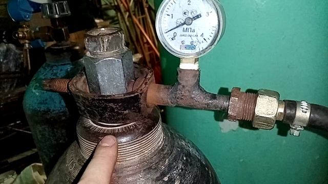 Как заправить маленький 10 литровый ацетиленовый баллон от большого. смотреть онлайн