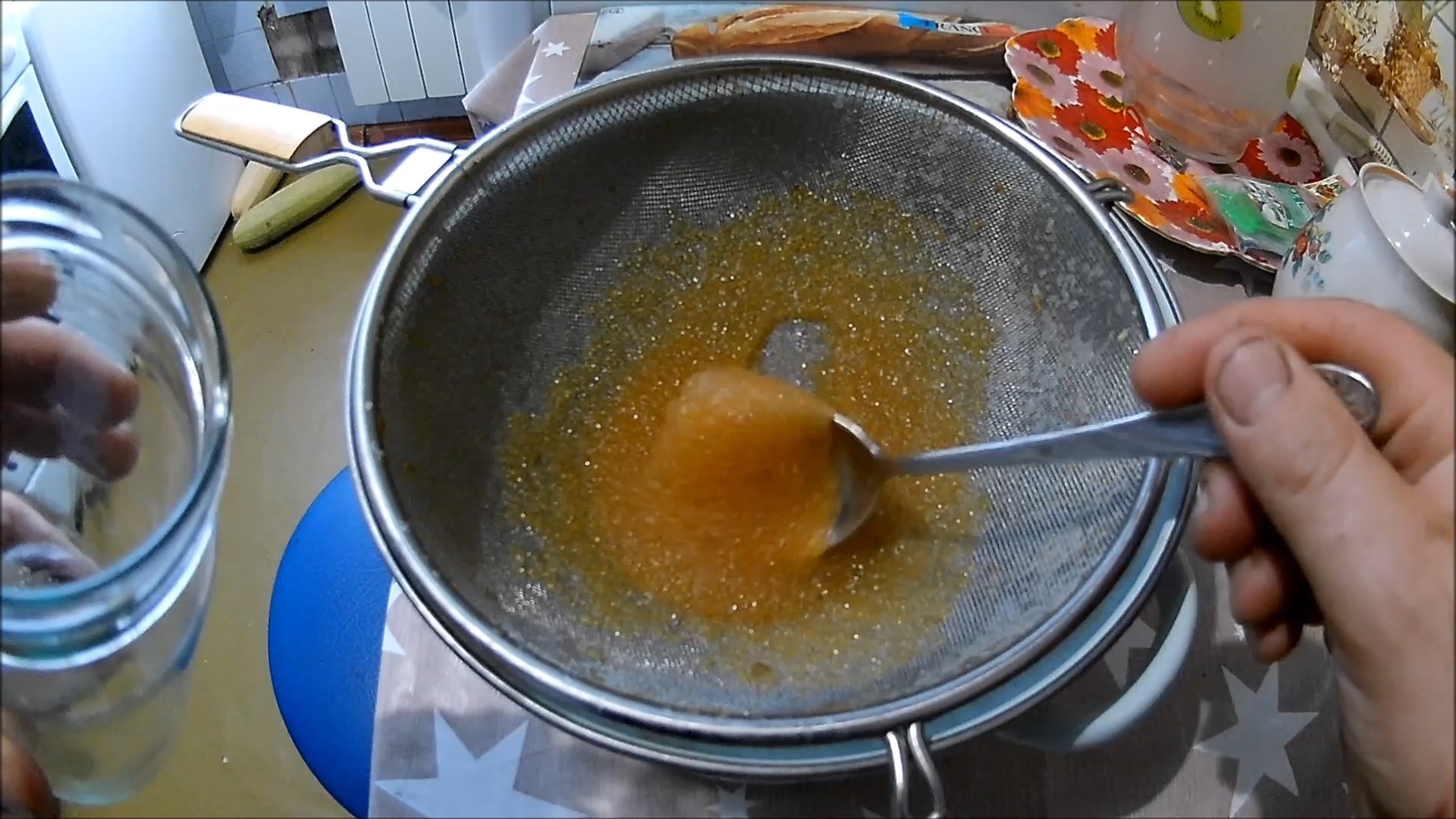 Безопасный способ засолки щучьей икры. Способ №2 (Будни охотника и рыбака) смотреть онлайн