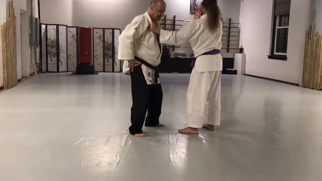 Kata Tori Kokyunage(lapel Grab With Ki Power Drop) #aikido #martialarts