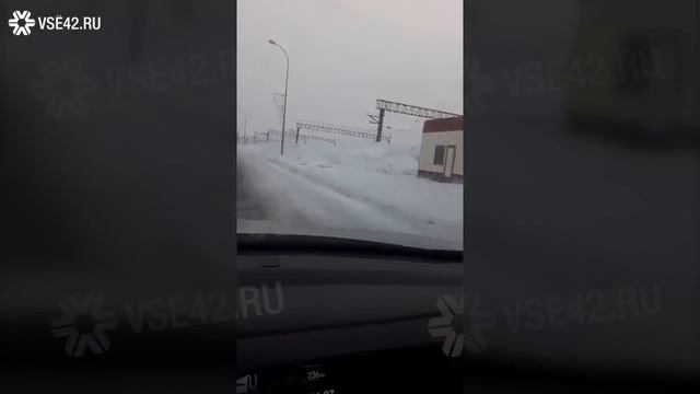 Аномальное качество очистки дорог в Анжеро-Судженске смотреть онлайн