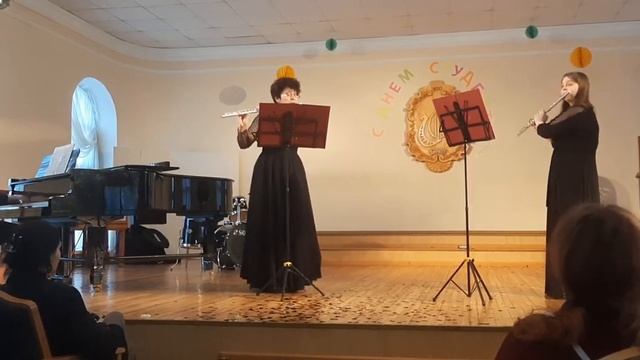 170 Ансамбль Смирнова Инна, Колмакова Надежда г Хабаровск 'Рондо для 2х флейт'1 смотреть онлайн