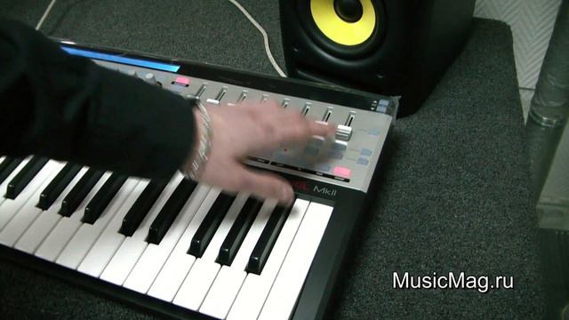 MusicMag.ru: Novation 25sl Mk2 Midi Controller Video Review
