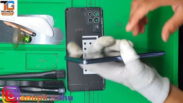 Samsung Galaxy M325F Disassembly / Samsung M32 Teardown || How To Open Samsung M32 ??