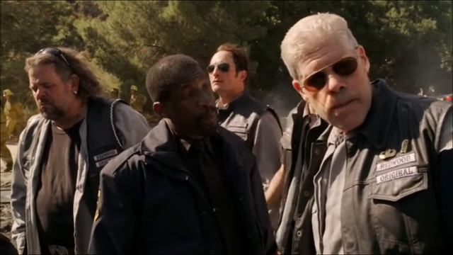 Sons of Anarchy: "It Ain't Easy Being King" | Gangsta Gulp смотреть онлайн