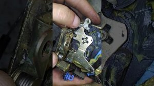 Ремонт замка правой двери Пежо партнёр(4)