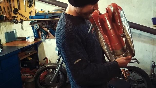 НЕОБЫЧНЫЙ Бак для ИЖ Cafe Racer♣️ смотреть онлайн