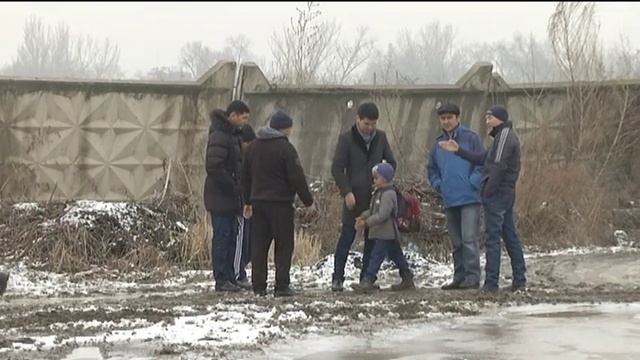М-н Альмерек оказался отрезанным от коммуникаций из-за многомиллионных долгов (14.01.16) смотреть онлайн