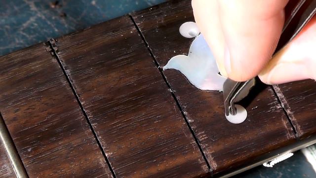 Customizing a Squier P Bass смотреть онлайн