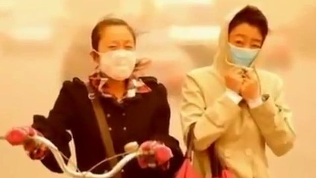 Черные узкие красные глаза смотреть онлайн