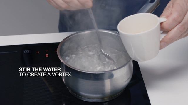 How To Make Poached Eggs - Gorenje Life Simplified смотреть онлайн